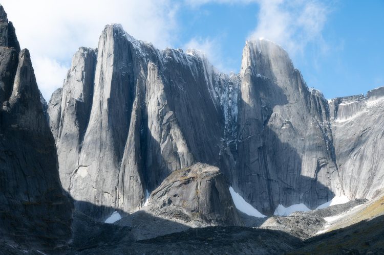Гранитные башни района Cirque of Unlimbables, Канада