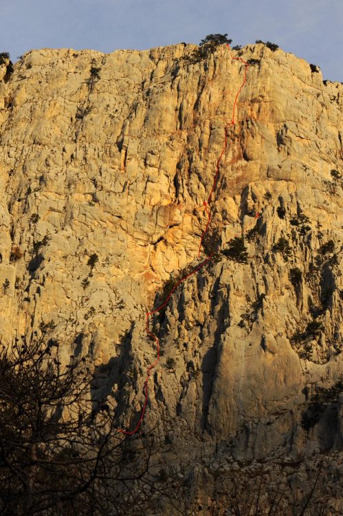 Алупкинская стена. Маршрут «Берсерк», 6А