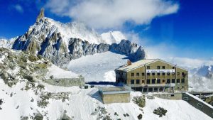 Официальные пешие маршруты CAI к хижине Rifugio Torino (3375 м). Район Монблана, Италия
